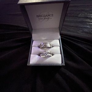 Cubic zirconia 14K Gold His & Hers Wedding band set.